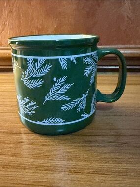 Hallmark 12 oz Ceramic Mug Green Pine Branches Holly Holiday Christmas
